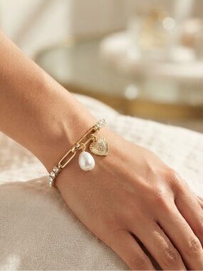 On 34th Gold-Tone Crystal Heart & Imitation Pearl Charm Bracelet NEW